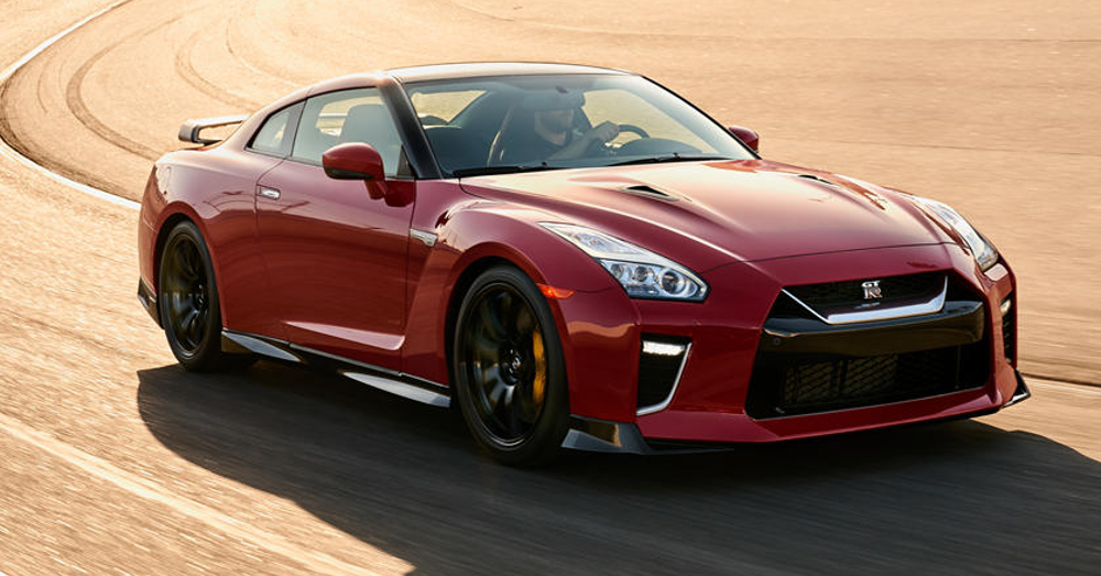 Born from the Skyline, the Nissan GT-R is Right for You