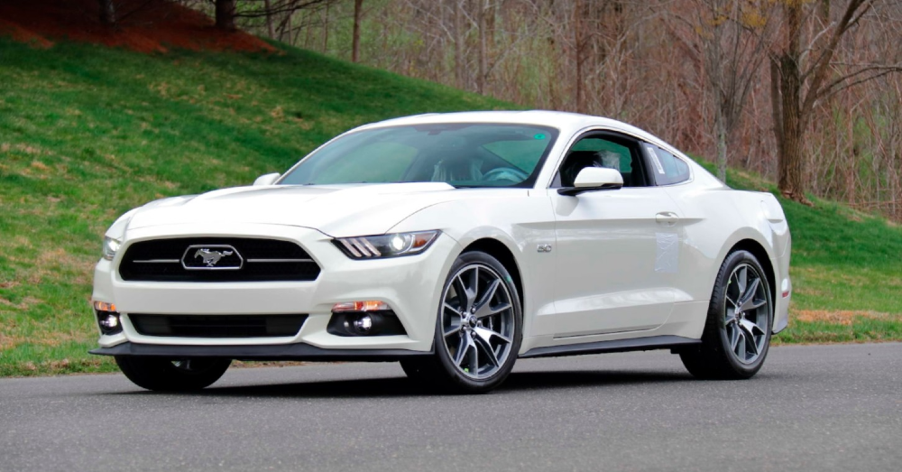 The Best Used Car Options for Your College-Bound Kid-2015 Ford Mustang