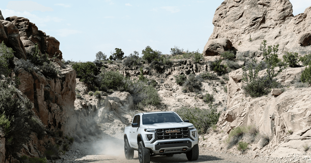 conquer-anything-with-the-gmc-canyon-at4x-white