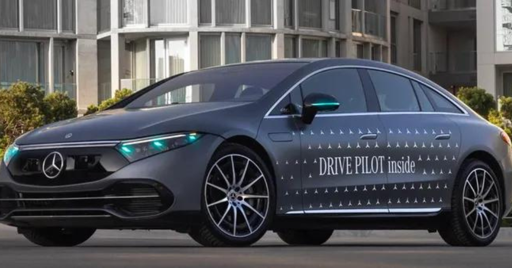 Mercedes-Benz’s New Autonomous Drive Pilot Experience