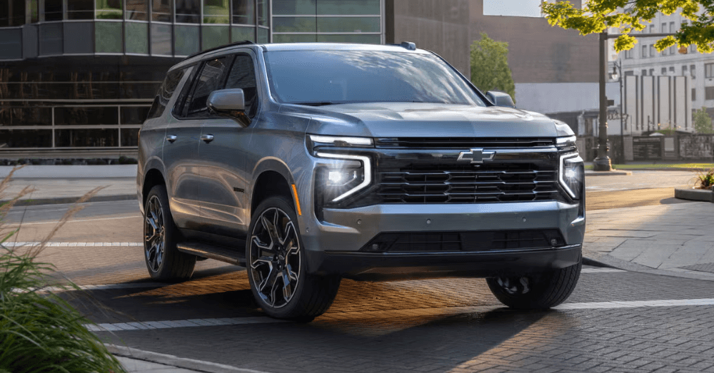 2025-chevrolet-suburban-front-exterior